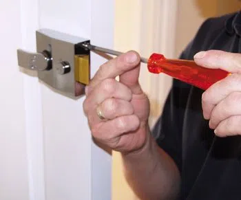 Super Locksmith Services Monrovia, CA 626-264-9913 Super Locksmith Services Monrovia, CA 626-264-9913