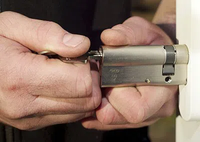 Super Locksmith Services Monrovia, CA 626-264-9913 - 29-10